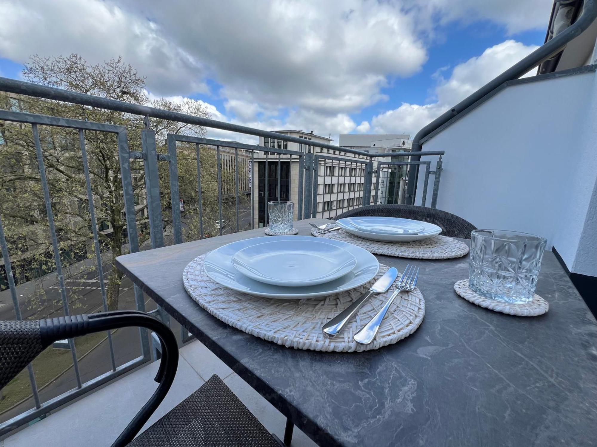 Apartment Duesseldorf City Exterior photo
